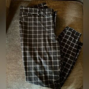 Old Navy | High- Waisted Pixie Skinny Pants in Black Windowpane | 18